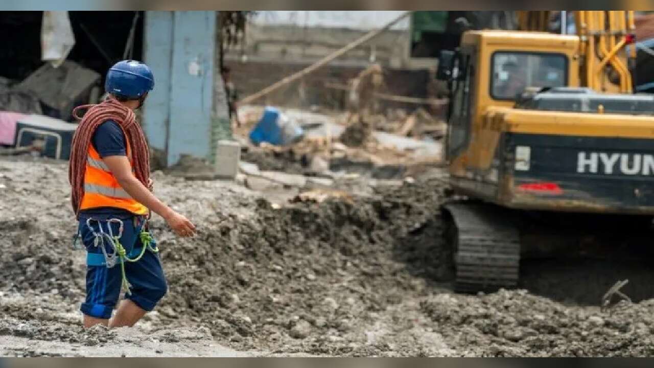 Nepal'deki selde kaybolan 119 kişi kurtarıldı