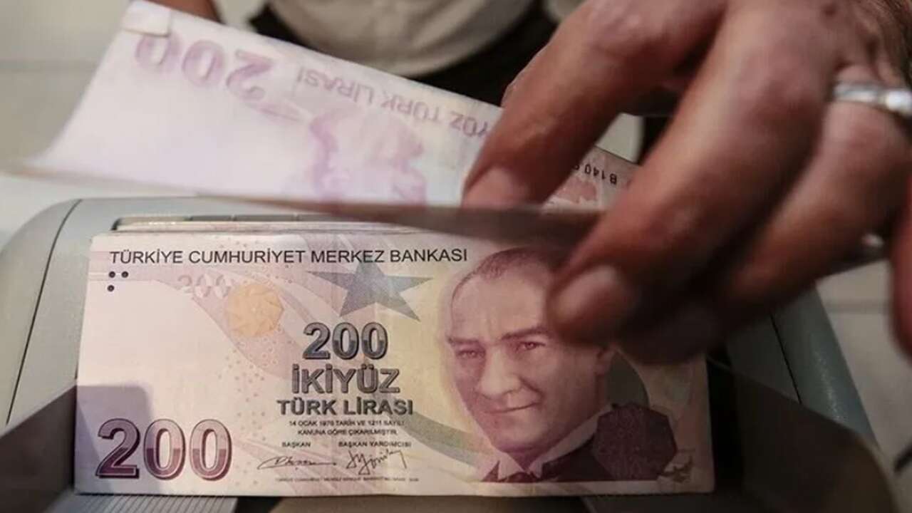 Eylül ayı yaşlı ve engelli aylıkları hesaplara yatırılmaya başlandı