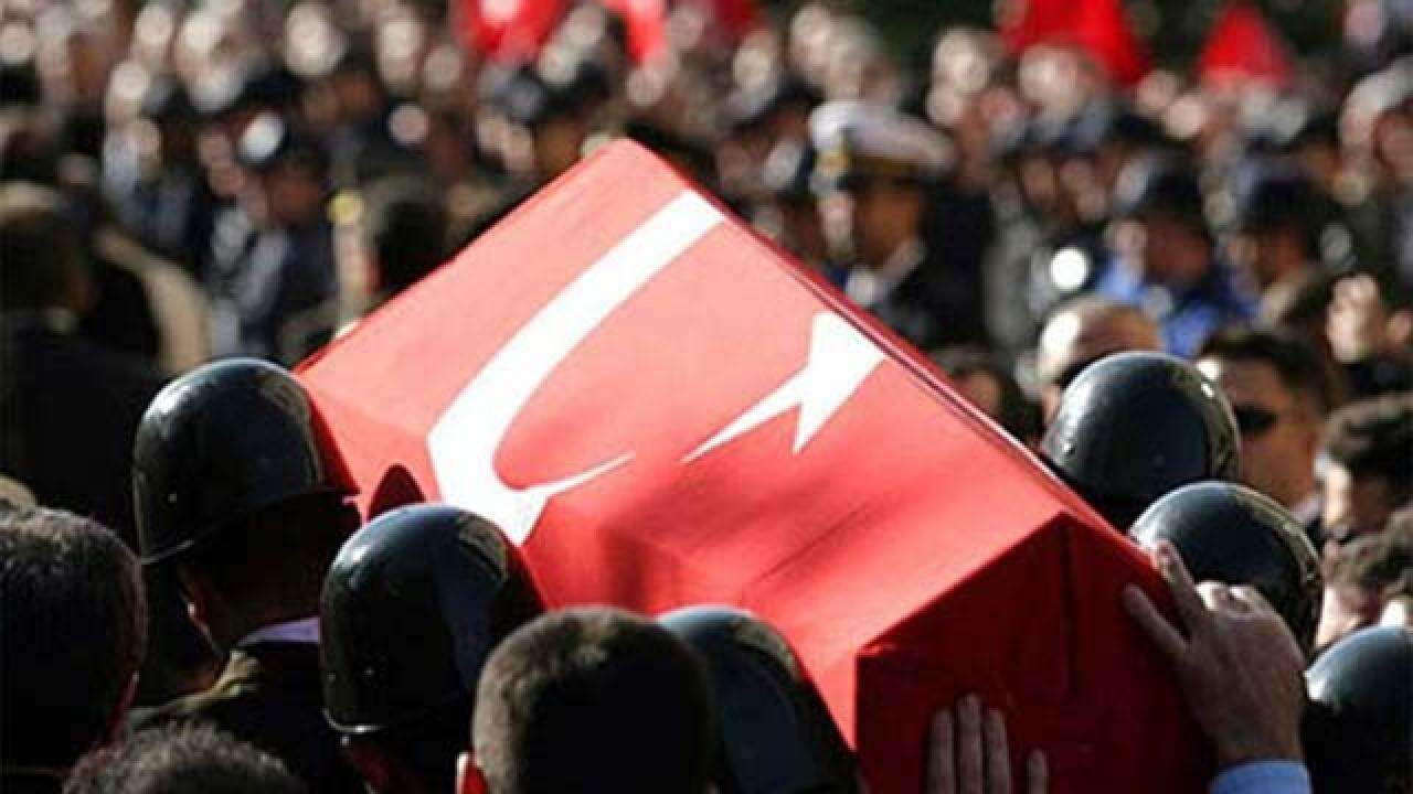 İst'da trafik uygulamasında silahlı saldırıya uğrayan polis şehit oldu