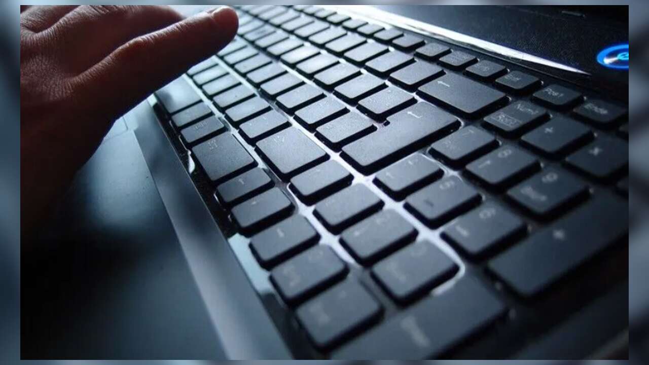 Gürlek, derbi öncesi yasa dışı bahis operasyonu düzenlendiğini duyurdu