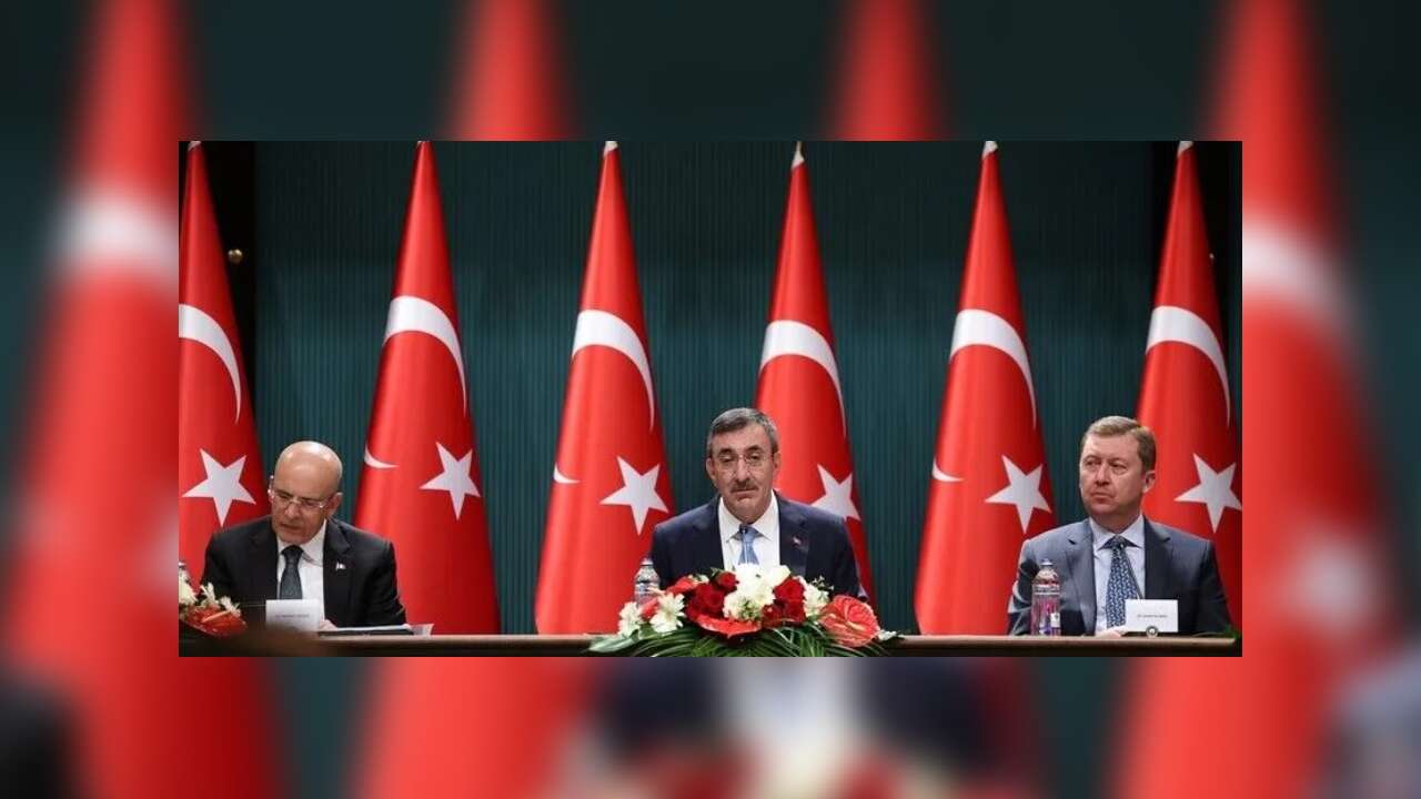 Yılmaz: Enflasyon oranının yıl sonunda yüzde 28,4 olmasını bekliyoruz