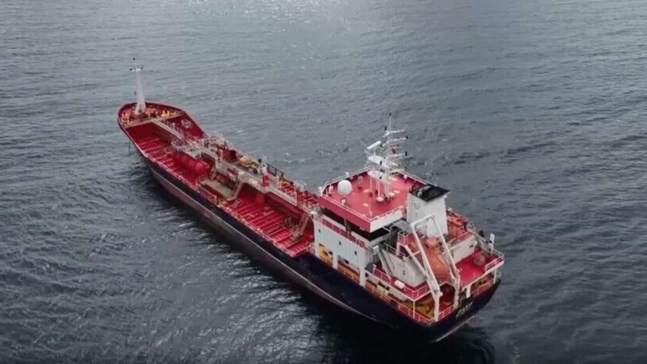 Silivri açıklarındaki kazada batan geminin bulunduğu bölgedeki çalışmalar sürüyor