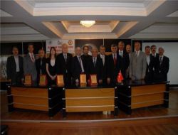 Hazır Giyim Sektörü Adıyaman'da Masaya Yatırıldı