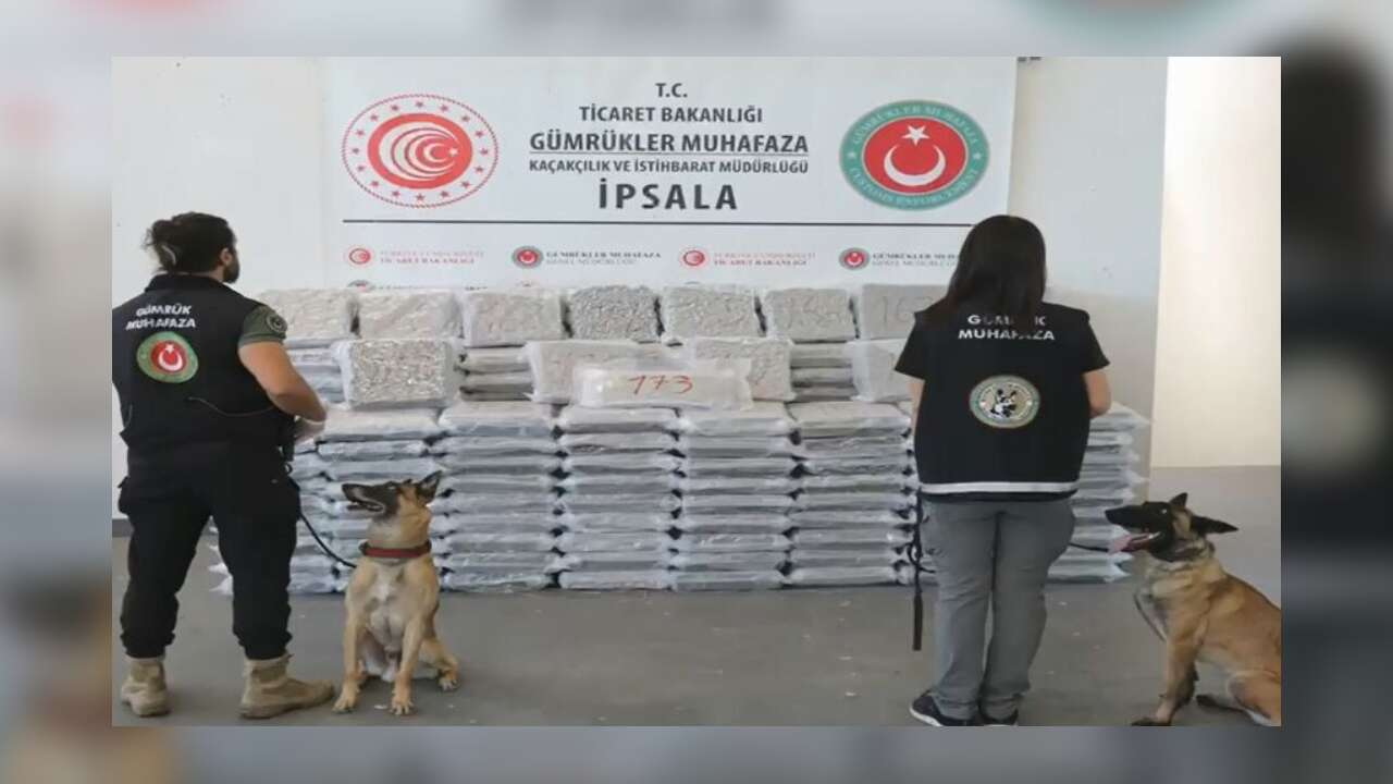 İpsala Gümrük Kapısı'nda 387 kilo 348 gram uyuşturucu ele geçirildi