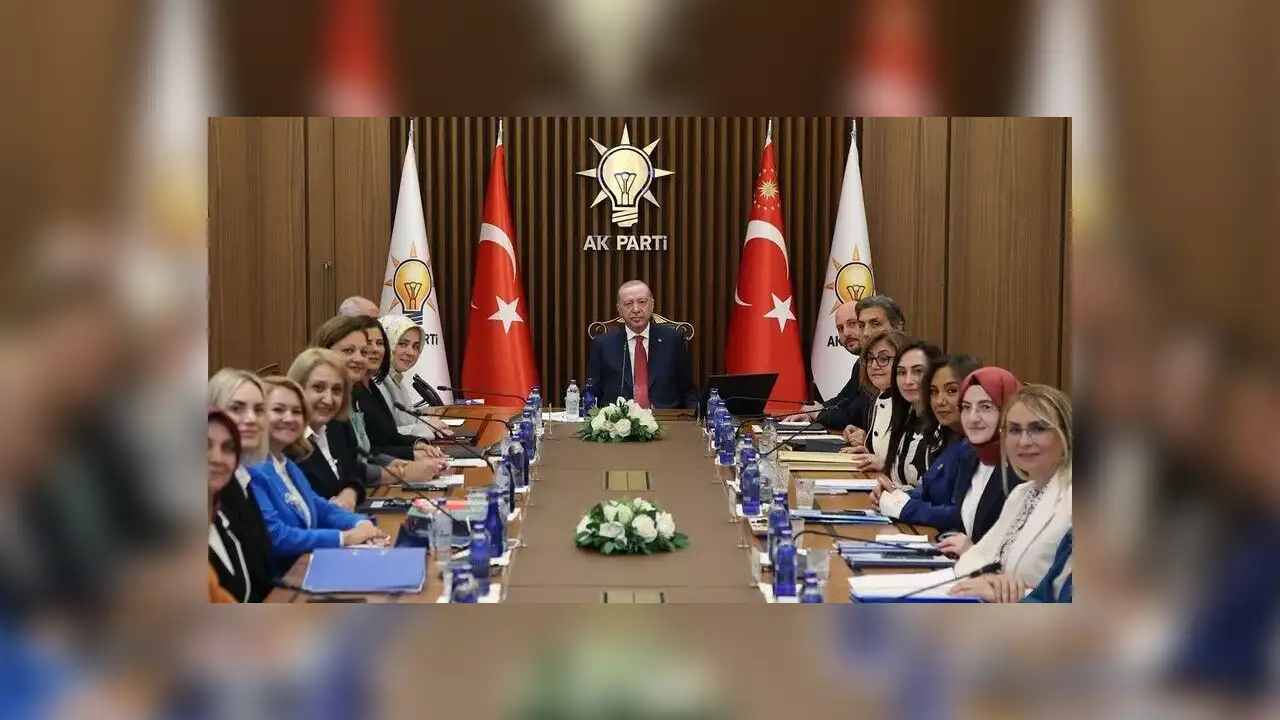 AK Parti Genel Başkanı Erdoğan, partisinin kadın belediye başkanlarını kabul etti