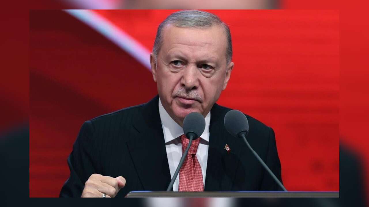 Erdoğan: Kalkınma yolculuklarımızın darbelerle sekteye uğratılmasına bir daha izin vermeyeceğiz