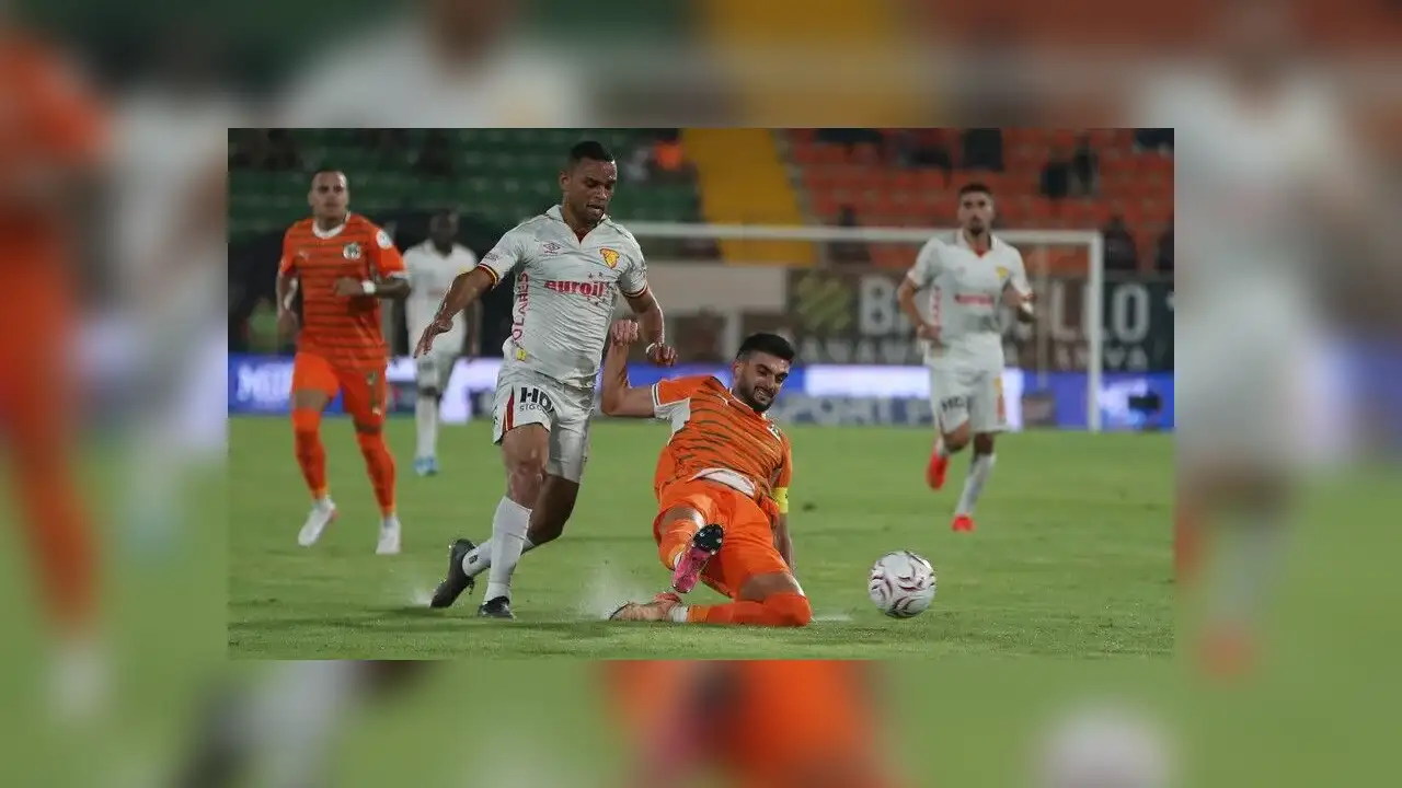 Alanyaspor ile Göztepe 2-2 berabere kaldı