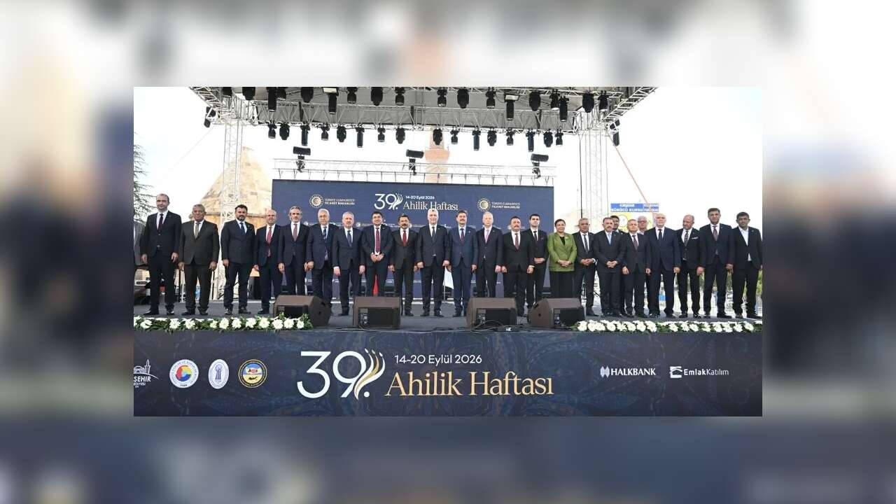Bolat: Türkiye ekonomik gelişme hızıyla rol model olarak takip edilen bir ülke konumuna yükselmiştir