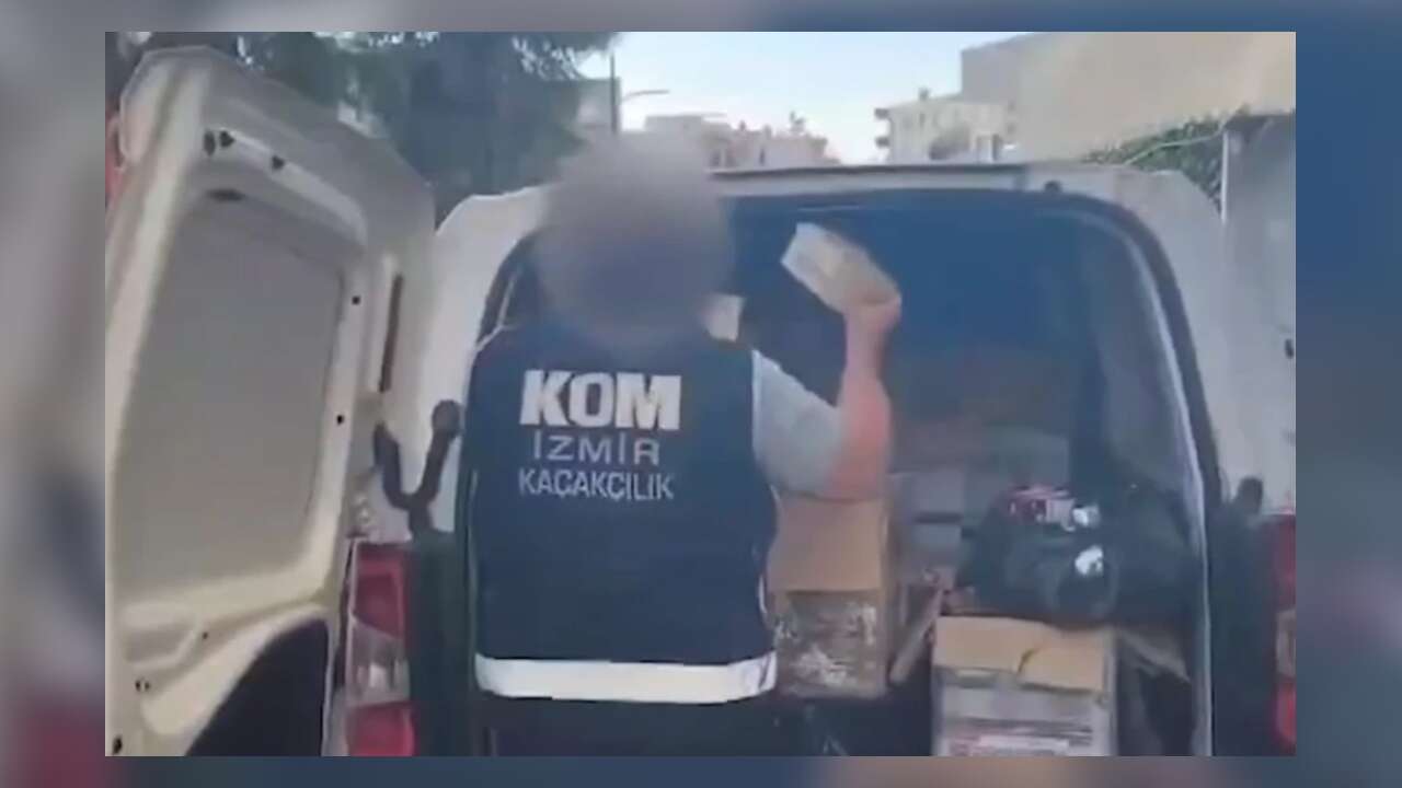 İzmir'de kaçak tütün operasyonlarında 48 şüpheli hakkında adli işlem