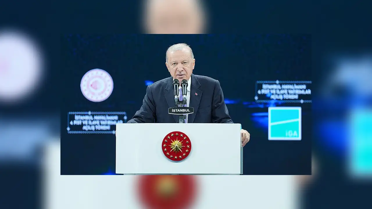 Cumhurbaşkanı Erdoğan: Türkiye'yi yatırımlarla eserlerle hizmetlerle ihya etmek gibi bir gayemiz var
