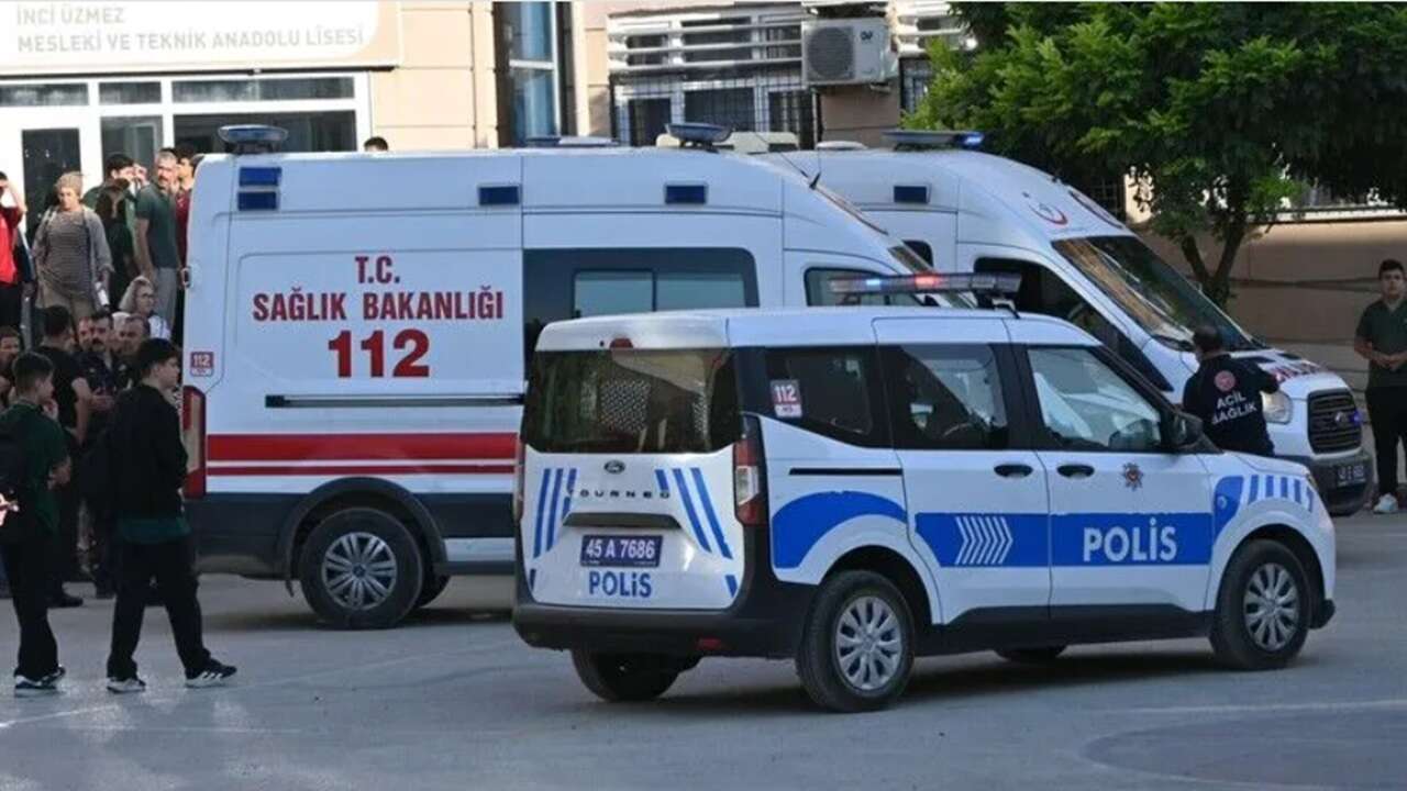Manisa'da okul yakınındaki saldırıya ilişkin gözaltına alınan 10 şüpheli adliyede