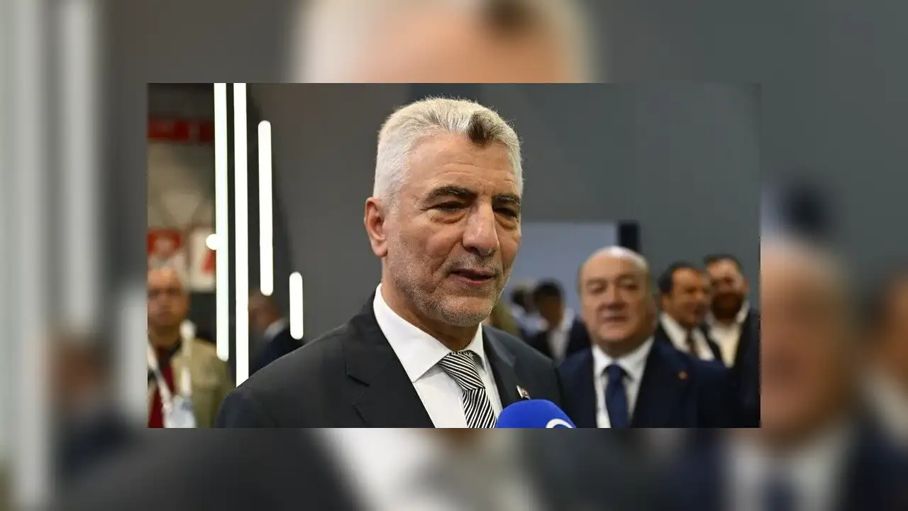 Ticaret Bakanı Bolat, MÜSİAD EXPO 2026'da açıklamalarda bulundu