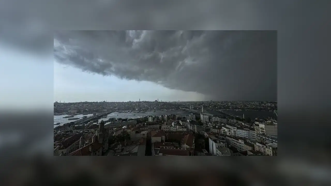 İstanbul için kuvvetli yağış ve fırtına uyarısı
