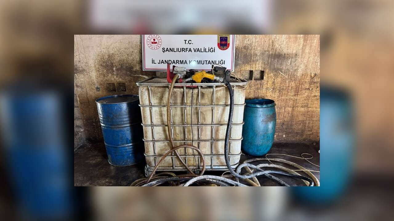 Şanlıurfa'da toprağa gömülü tankta 1250 litre KAÇAK AKARYAKIT