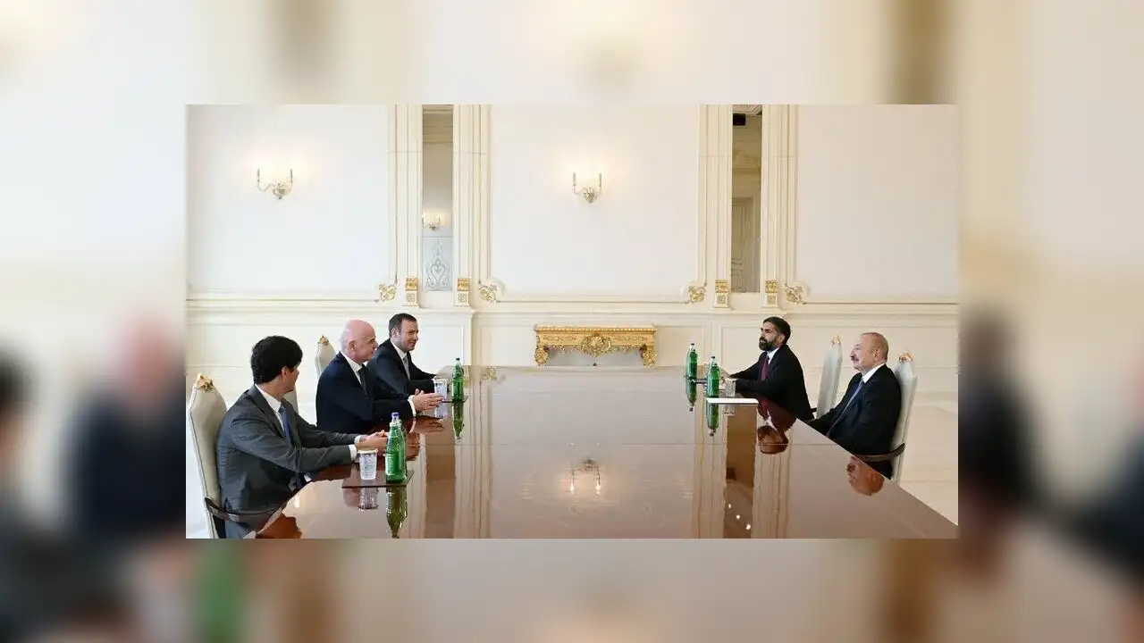Azerbaycan Cumhurbaşkanı Aliyev, FIFA Başkanı Infantino'yu kabul etti