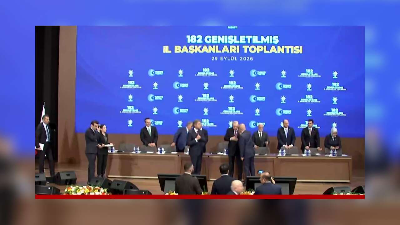 SON DAKİKA... 9 belediye başkanı AK Parti'ye geçiyor