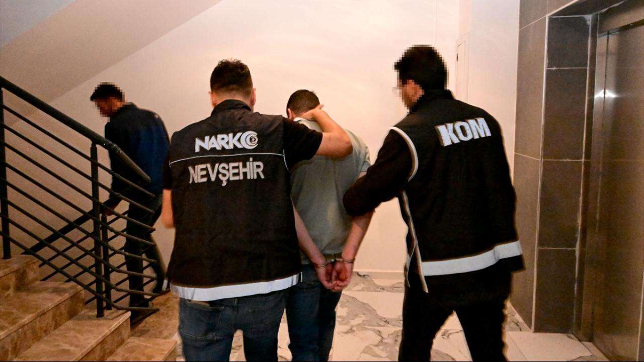 Nevşehir merkezli uyuşturucu operasyonunda 34 zanlı yakalandı