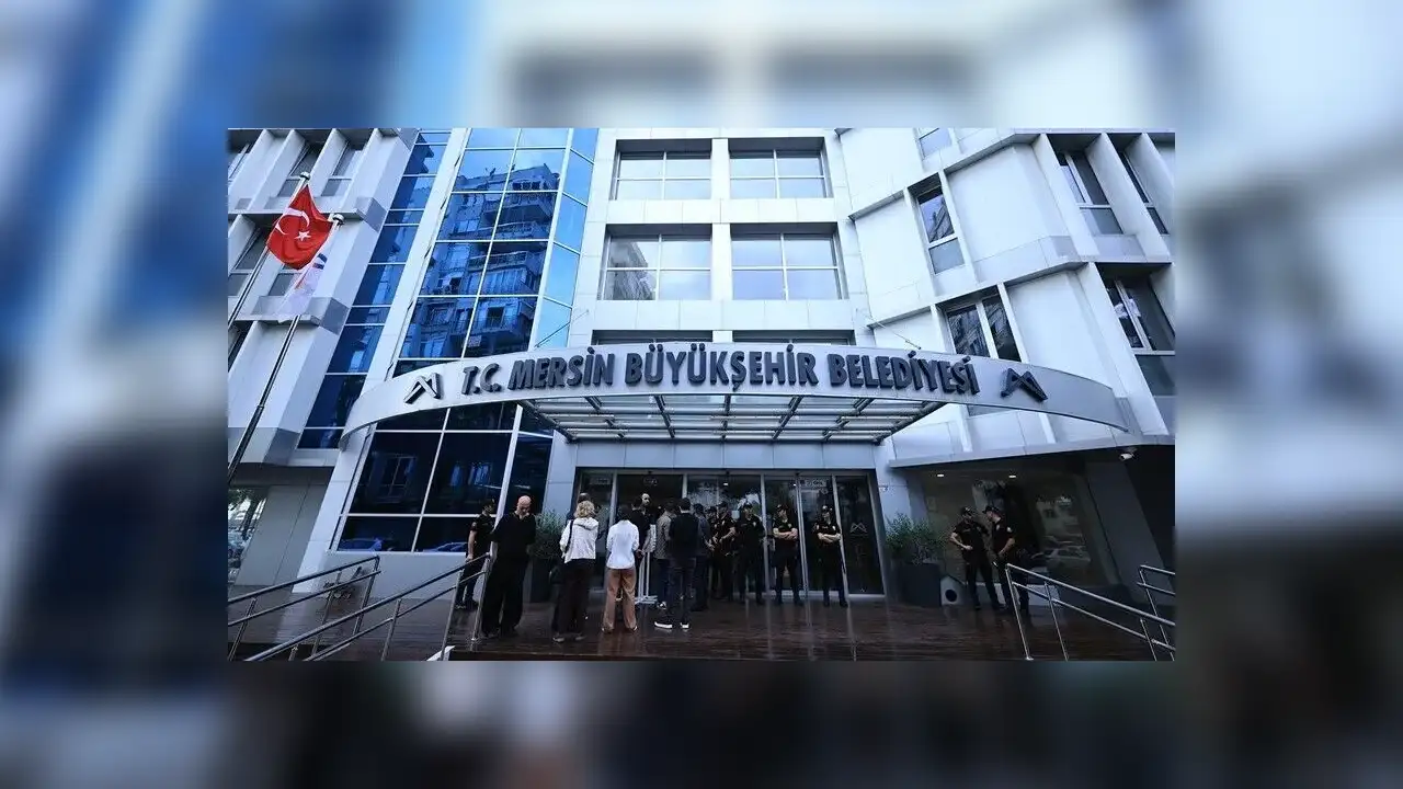 Mersin Büyükşehir Belediye Başkanı Seçer ve 58 kişi yolsuzluk iddiasıyla gözaltında
