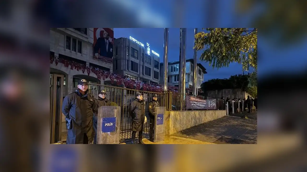 Eyüpsultan Belediye Başkanı Özmen'in de aralarında olduğu 28 şüpheli gözaltına alındı