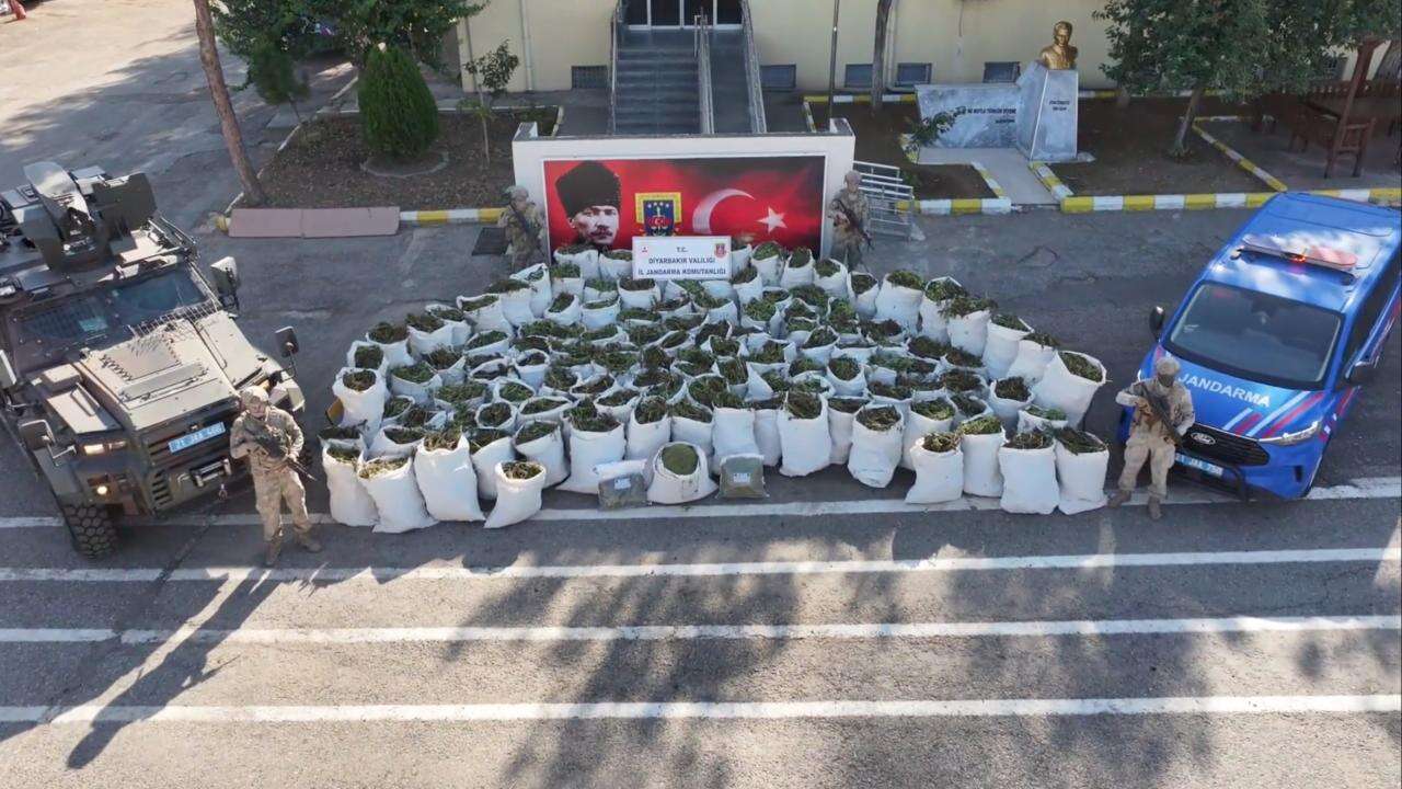 Jandarmadan zehir tacirlerine büyük darbe