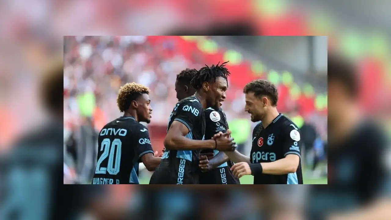 Trabzonspor, deplasmanda Samsunspor'u 3-0 yendi