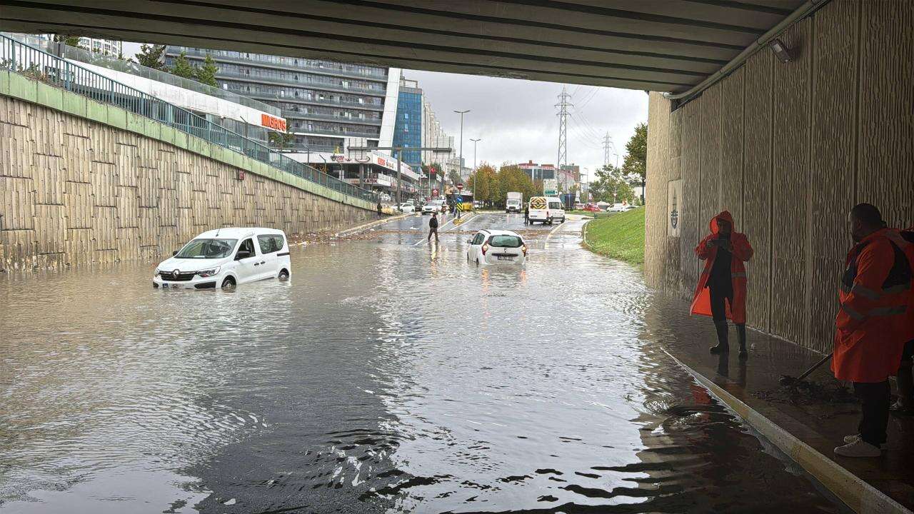 İstanbul'da can kaybı 4'e yükseldi