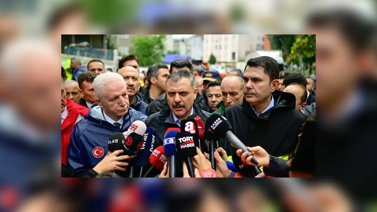 Bakan Çiftçi: İstanbul'da 46 bin arkadaşımız çalışmalarına aralıksız devam ediyor