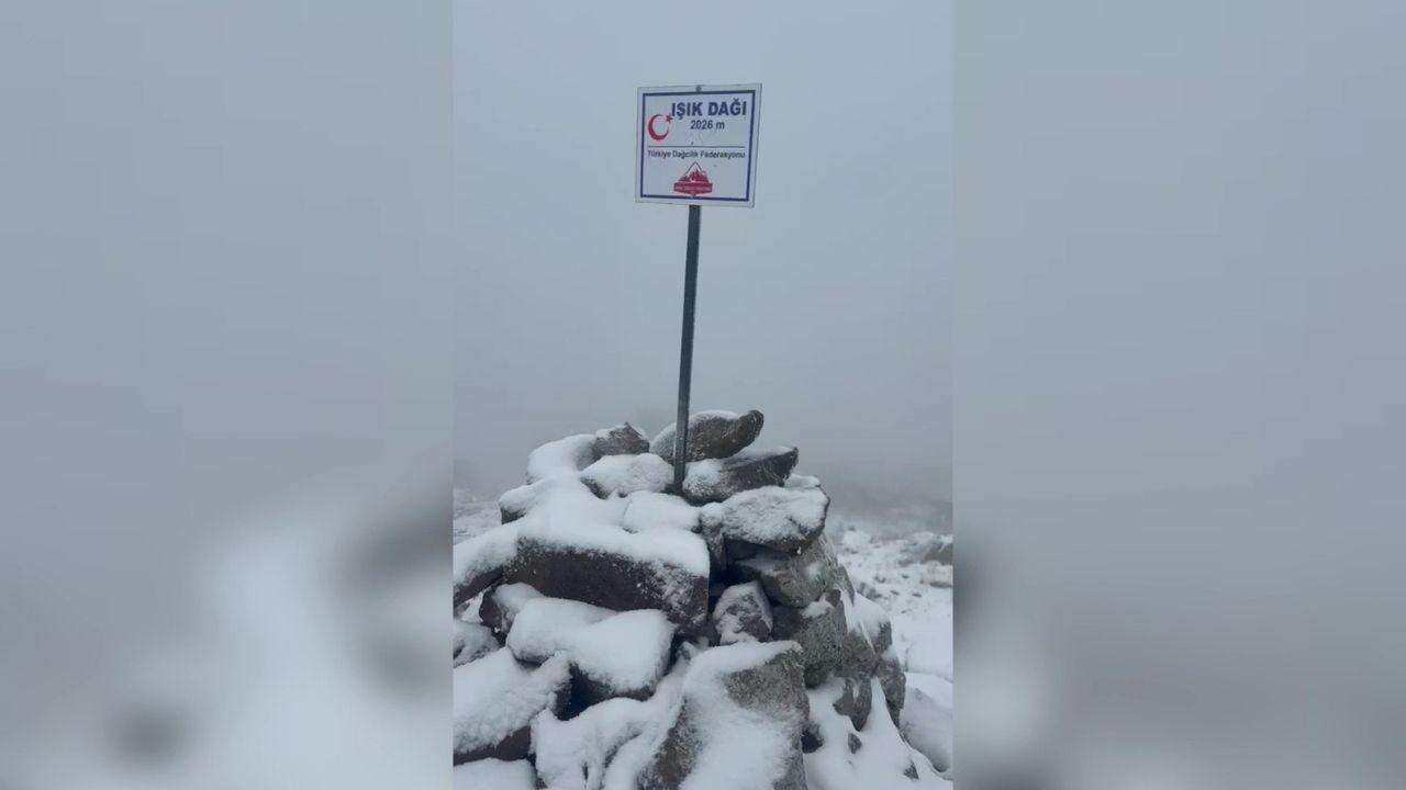 Ankara'da mevsimin ilk karı Işık Dağı'na yağdı