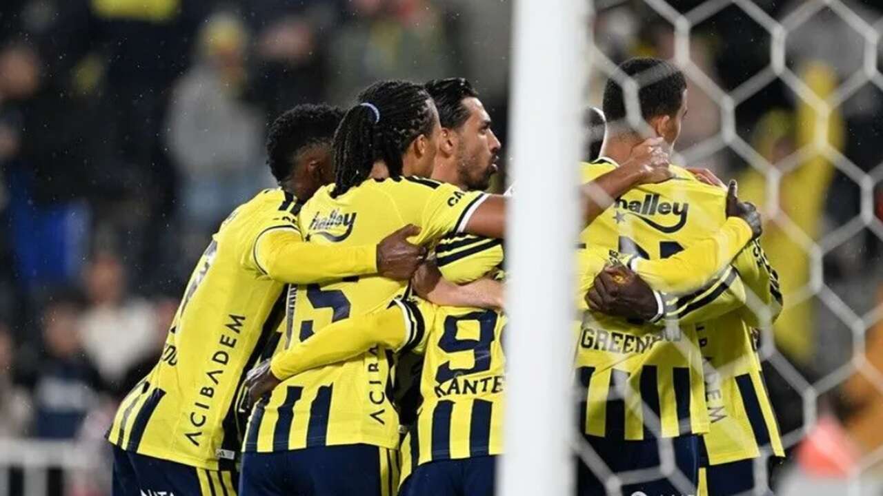 MAÇ SONU| Fenerbahçe 3-0 Corendon Alanyaspor