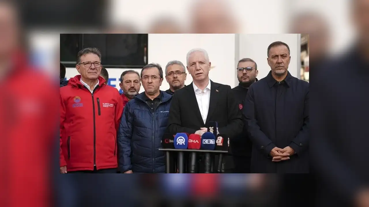 Vali Gül: Sel sularına kapılan 2 kişiyi 17 kilometrelik dere hattında arıyoruz