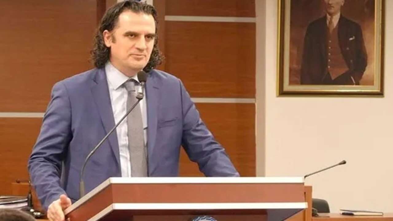 Gece yarısı atama ve görevden alma kararları çıktı!