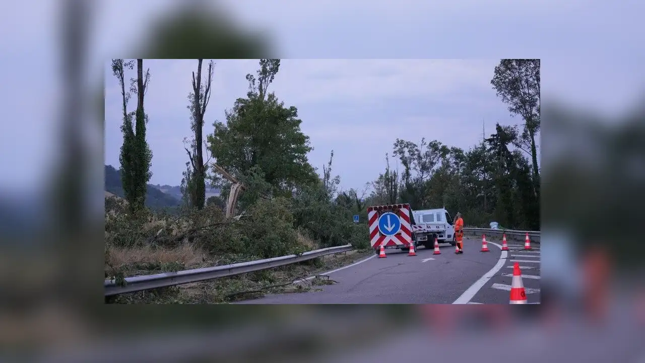 Fransa'da Austen Fırtınası nedeniyle 23 vilayette turuncu alarm verildi