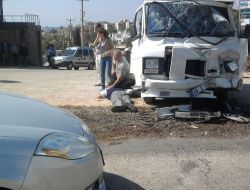 Bodrum'da Tır İle Öğrenci Servisi Çarpıştı: 10 Öğrenci Yaralı