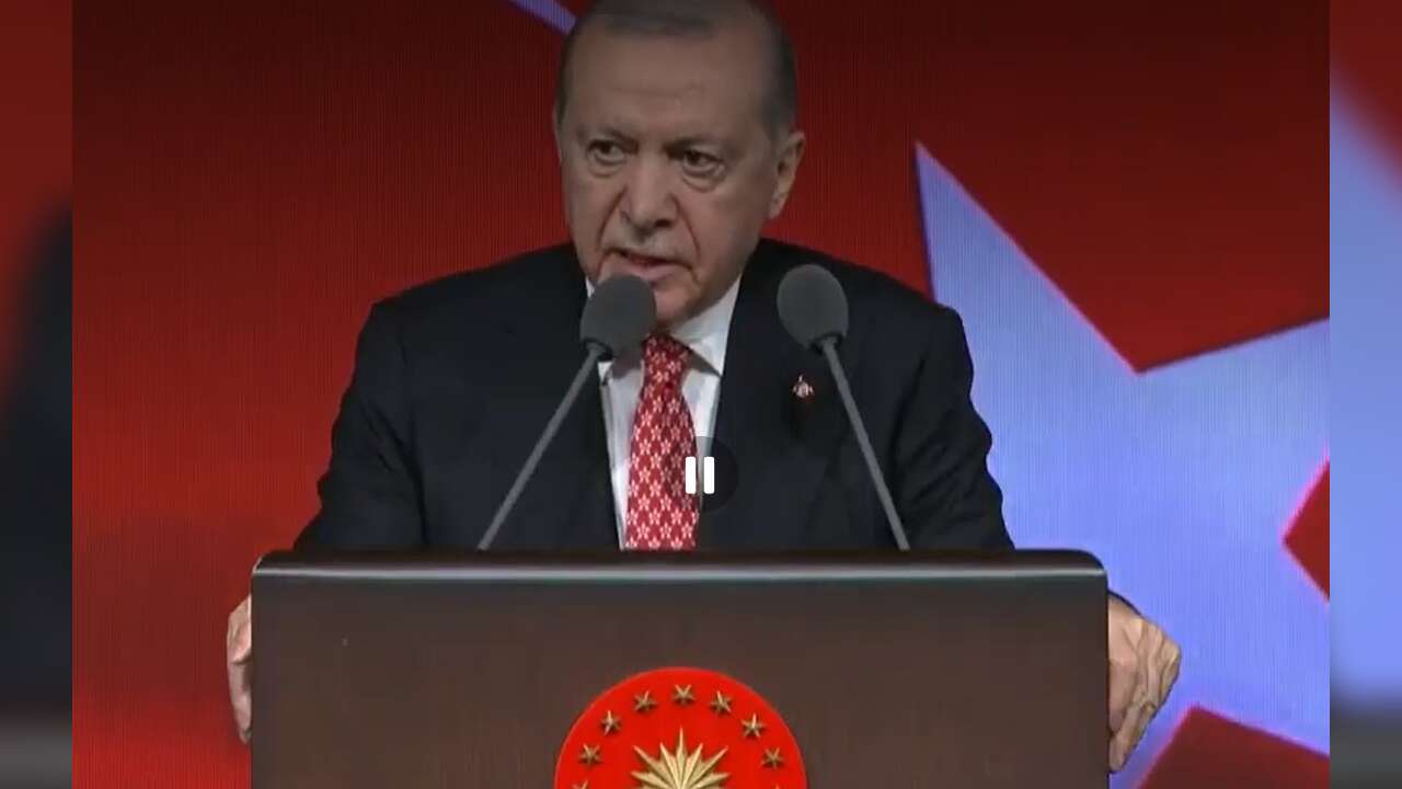 Cumhurbaşkanı Erdoğan: Türkiye Cumhuriyeti elde ettiği büyük kazanımlarla başarıdan başarıya koşmaya devam ediyor