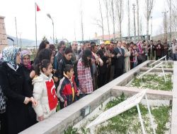 Ermeni Çeteleri Tarafından Katledilen 278 Türk, Mezarı Başında Anıldı!