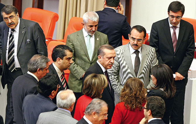 Başbakan Erdoğan'dan Sert Eleştiriler Geldi!