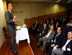 Akın Öngör'den Bankacılık Sektörüne Övgü