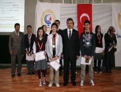 Matematik Olimpiyatı'nda Dereceye Girenlere Ödülleri Verildi