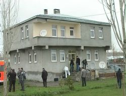Cezaevinden İzinle Çıkıp, Eşini Öldürdü