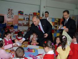 Trabzonlu Minikler 'oyuncak Kardeşi' Oldular