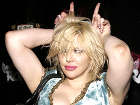 COURTNEY LOVE OLAY YARATTI!