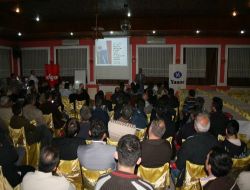Zonguldak'ta Boya Ustalarına Seminer Verildi