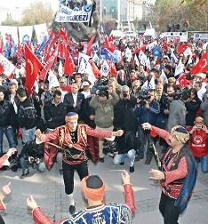İşçiler 32 Yıl Sonra Taksim'de..