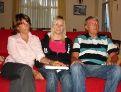 Alman Aile, Müslüman Komşularına İftar Verecek