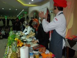 Oktay Usta, Rize'de Sevenleri İle Bir Araya Geldi