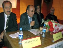 "sezai Karakoç Okunmayı Ve Anlaşılmayı Bekliyor"