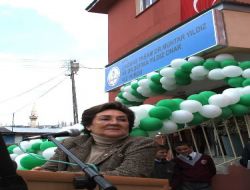Doğduğu Kente Yurt Yaptırdı