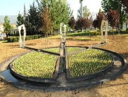 Deniz Gezmiş ve Arkadaşları Adına Nilüfer'de 'Üç Fidan Anıtı' Dikildi