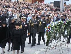 Hollanda'da, Kraliçe'nin Katıldığı Törendeki Panik Korkuttu!
