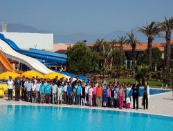 Kumlucalı Başarılı 50 Öğrenciye 5 Yıldızlı Otelde Tatil
